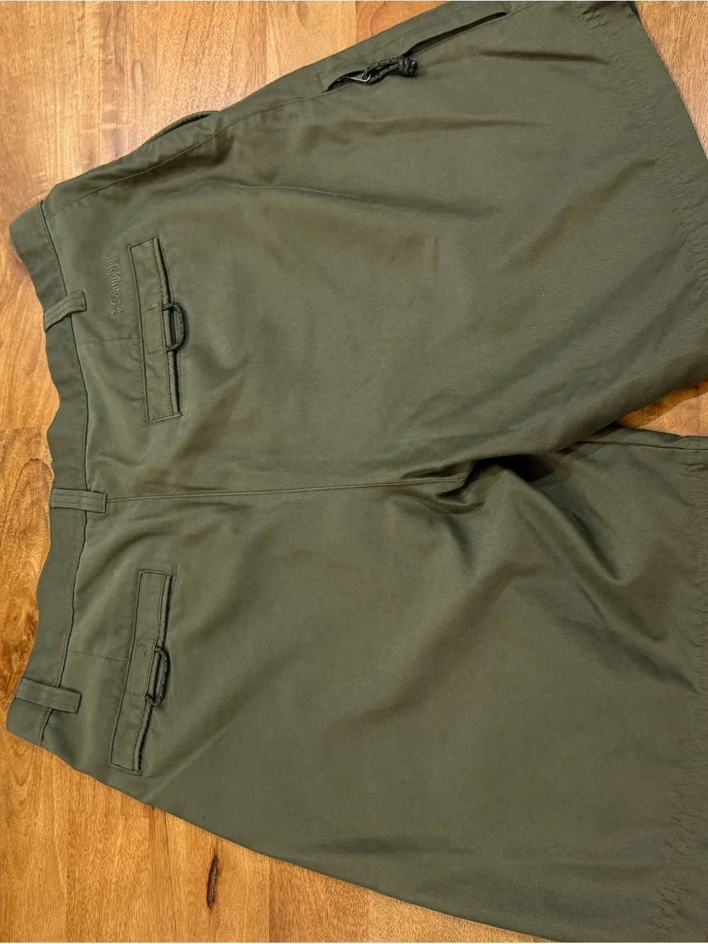 Columbia Men's XCO Olive Green Shorts Like New EUC